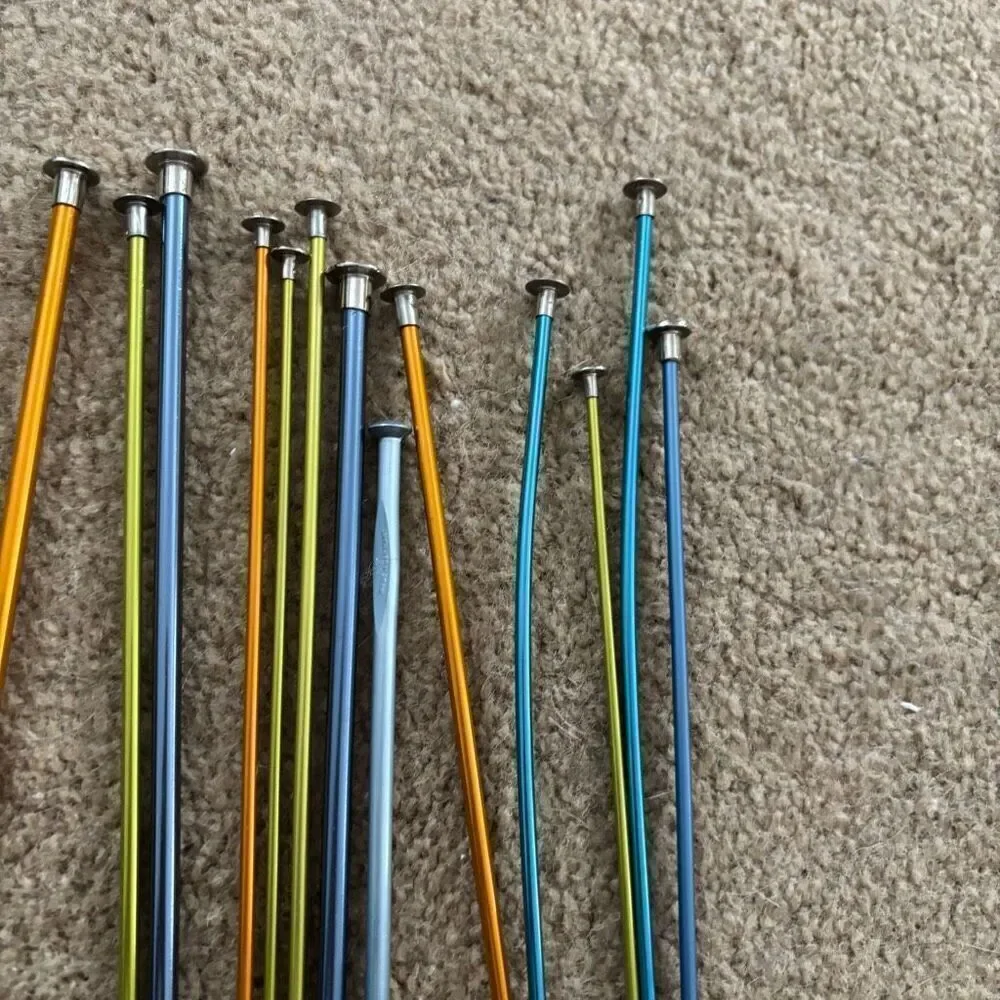 Lot Of 25 Miscellaneous Knitting Needles